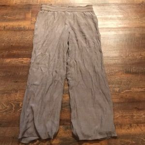 Brown Apt 9 Capri Pants